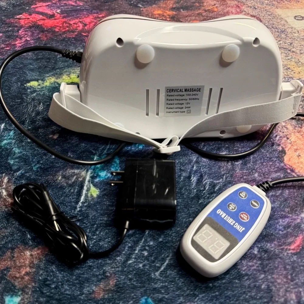 SALE 💥 Cervical Airbag Massager Pillow NWOT